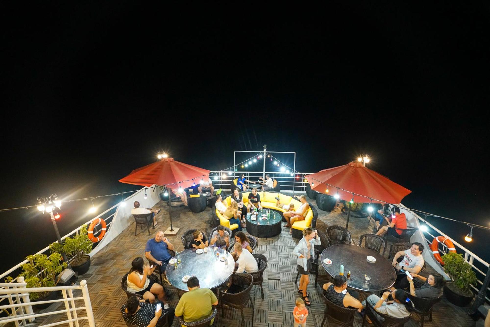 Halong Camellia Cruise Hotel Ha Long Buitenkant foto